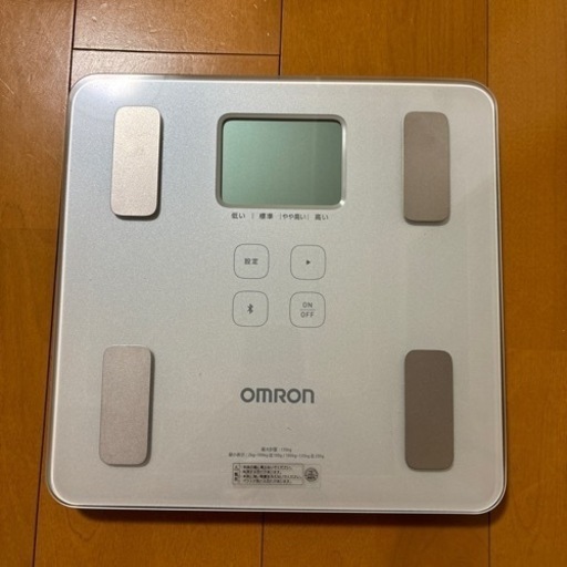 OMRON 体重計