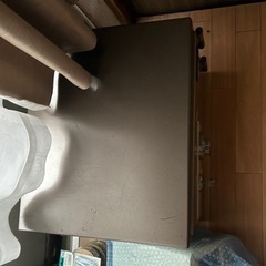 金庫、鍵はついています(番号不明)の画像