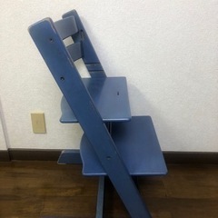 椅子 ストッケ(青)の画像