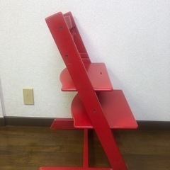 椅子 ストッケ(赤)の画像