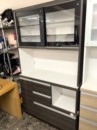 配送可能　食器棚など