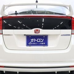 【燃費が良く乗り降りのしやすい車！！】　小回りが効いて運転がしやすいです。の画像