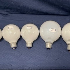 電球型蛍光ランプ各種5個の画像