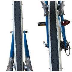 美品 RENAULT ルノー 自転車 クロスバイク 6段変速 700C ブルーの画像