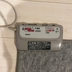 お話中 ホットカーペット シミあり 赤ワインシミ sanyo 動作確認済み 2畳の画像