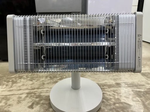 DAIKIN?縦&横角度も自由自在?遠赤外線暖房機　322