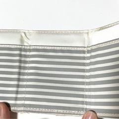 【最終お値下げ】ディズニー　デイジー　三つ折り財布の画像