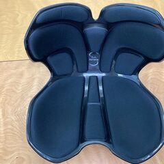【値下げしました】Style Athlete　スタイルアスリート　黒（ 姿勢矯正 骨盤サポートチェア）の画像