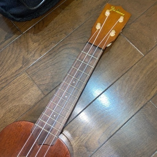 【美品】ソプラノウクレレ famous FS-6 ケース付き