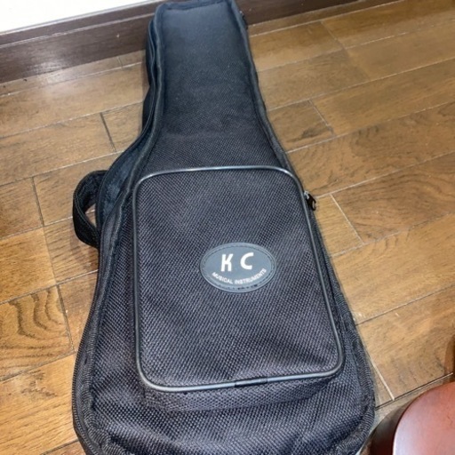 【美品】ソプラノウクレレ famous FS-6 ケース付き