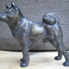 R506 犬 置物 オブジェ 飾り物 金属製 約1.5Kg 美品の画像