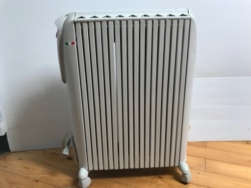【決まりました】DeLonghi デロンギ ドラゴン3 オイルヒーター 10畳 D091549EFS