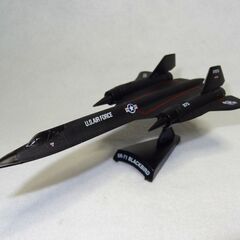 週刊デル・プラドコレクション 世界の戦闘機 全６５機＋バインダー2冊セットの画像