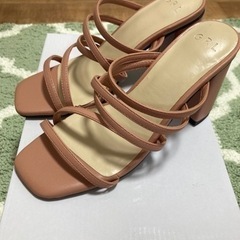 グレイル靴3足1万円で売りますの画像