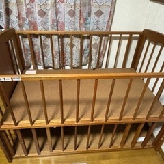 ベビーベッドの画像