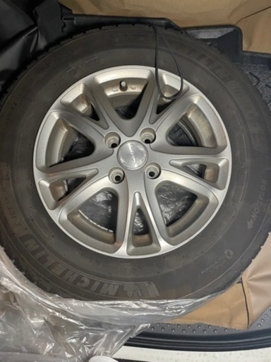 ミシュラン　x-ice  スタッドレスタイヤ　4本