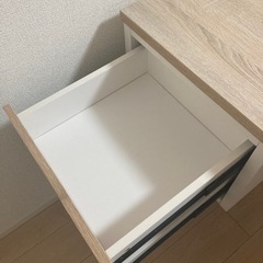 木目調バイカラーデスクの画像