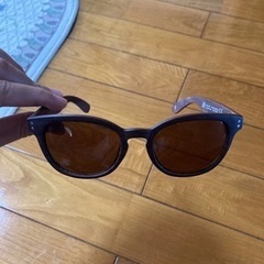 H&M サングラス