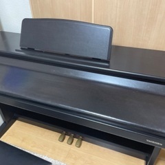 電子ピアノの画像