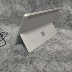 Surface GO Pentium 4415y / 8GB / 128GB / windows11 / office入りの画像