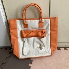 内側保冷になっているバッグ