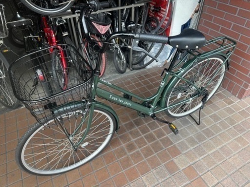 ★美品★26インチ　外装6段変速付き　LEDダイナモライト　カーキ色