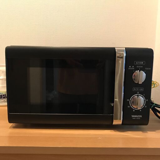 電子レンジ　メーカー：山善　２０１８年製　MW-Y２０５（B）