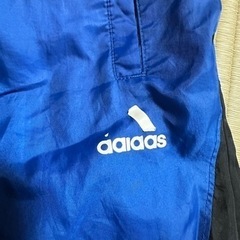 adidas ズボンの画像