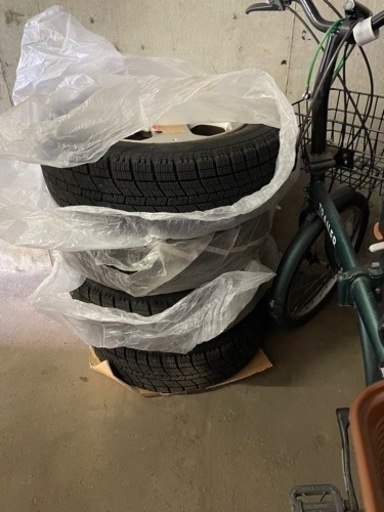 使用1シーズン9部山　日産純正ホイール付きスタッドレス　185/65/R15