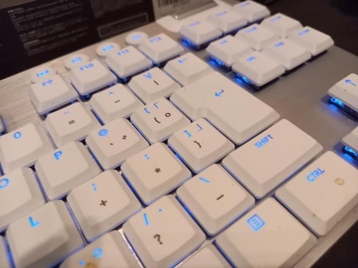 ロジクール　ゲーミングキーボード＆マウス