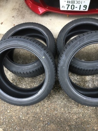 スタッドレス　ブリヂストンVRX2 17年製　4本　225/45/18