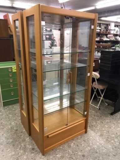 ガラスのショーケース