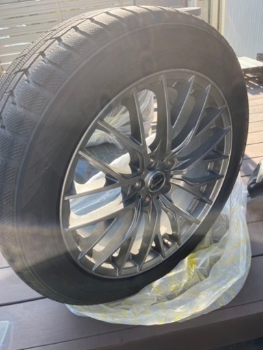 ホイール付きスタッドレスタイヤ　225/55r19 cx8他