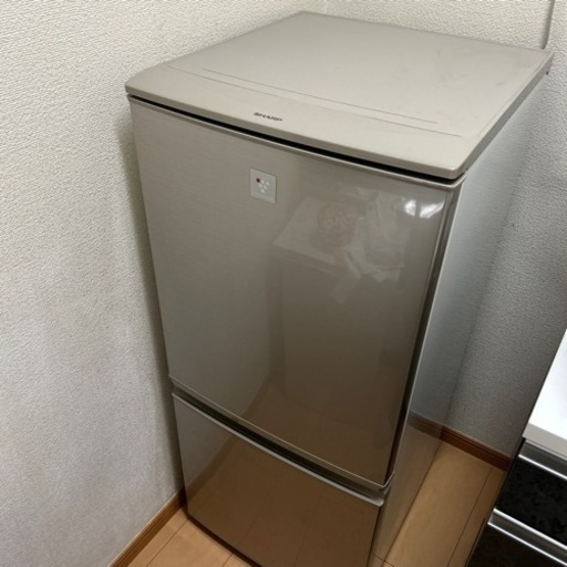 冷凍冷蔵庫　SHARP  SJ-PD14Y