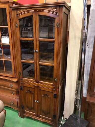 【愛品館八千代店】アンティーク調　2枚扉キャビネット