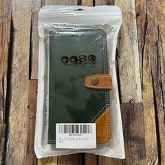 ☆iPhone15  手帳型ケース（レトログリーン）の画像