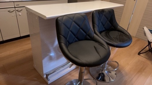 美品！キッチンカウンター　バーカウンター　収納棚