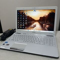 【取引中です】TOSHIBA　dynabook　15インチ　i7...