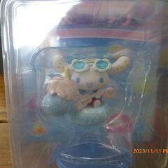 サンリオ　一番くじ　ナイトプール　シナモンフィギュアの画像