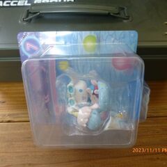 サンリオ　一番くじ　ナイトプール　シナモンフィギュア