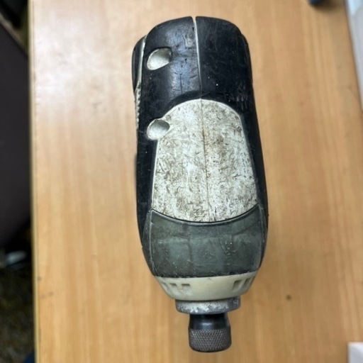 中古 マキタ 14.4V充電式インパクトドライバー 