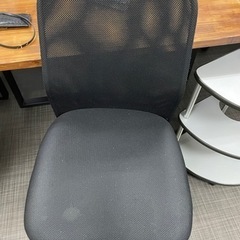 デスクチェア　肘置付き:8個　肘置無し:6個の画像