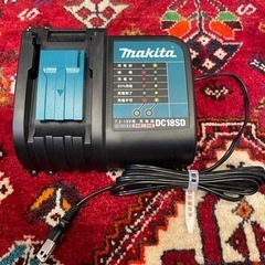 マキタ　バッテリー充電器　7.2-18V 用　DC18SD
