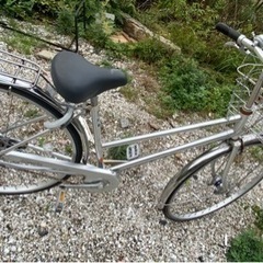 ✨激安価格‼️ブリジストン✨自転車‼️チャイルドシート取付可能‼️3速変速可能✨の画像