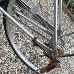 ✨激安価格‼️ブリジストン✨自転車‼️チャイルドシート取付可能‼️3速変速可能✨の画像