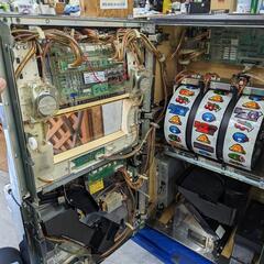 パチスロ実機 希少 ひぐらしのなく頃に祭 梨花パネル コイン不要機 ID：126-012505-007の画像