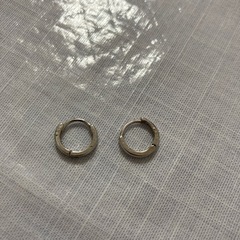 ピアス