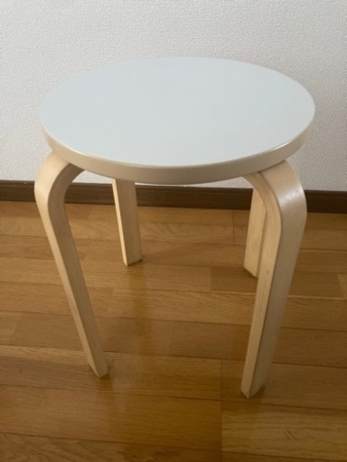 ニトリ木製スツール【取引者決定】 (hu_go) 砺波の椅子 ニトリ木製スツール【取引者決定】 (hu_go) 砺波の椅子