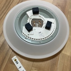 お渡し先決定【無料】アイリスオーヤマ ＬＥＤシーリングライト 調光 12畳の画像