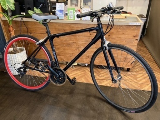 【CANOVER VENUS 前後タイヤ・チューブ新品！】アルミフレーム　3×7速　700×28cクロスバイク　マットブラック